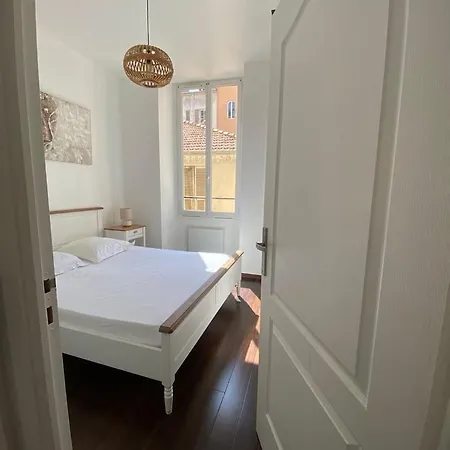شقة Wehost Clemenceau Sunny Palace 4 Pers 1 Bedroom