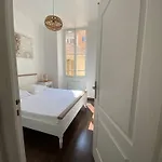 Appartement Wehost Clemenceau Sunny Palace 4 Pers 1 Bedroom