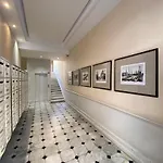 Appartement Wehost Clemenceau Sunny Palace 4 Pers 1 Bedroom