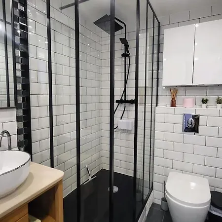 Wehost Clemenceau Sunny Palace 4 Pers 1 Bedroom Appartement