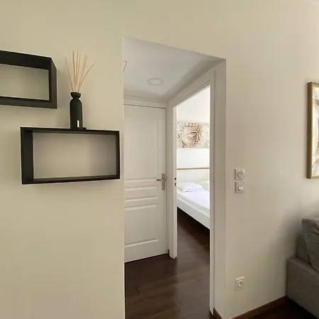 Wehost Clemenceau Sunny Palace 4 Pers 1 Bedroom Appartement