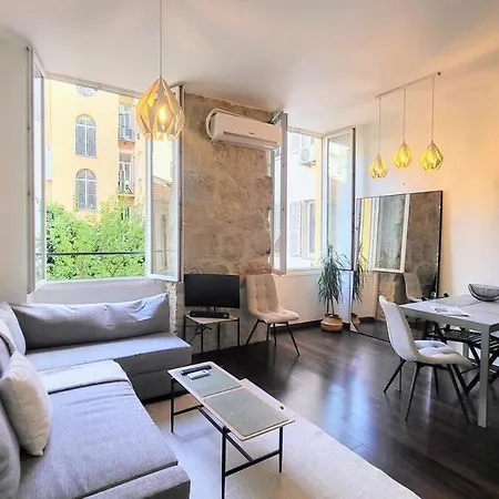 Apartment Wehost Clemenceau Sunny Palace 4 Pers 1 Bedroom