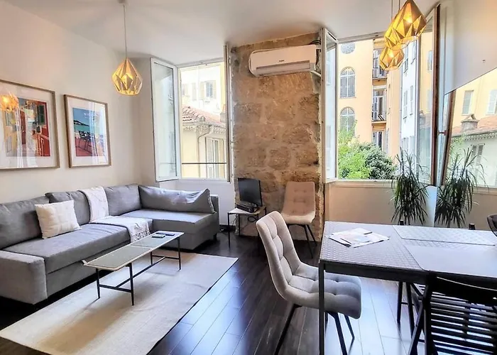 Apartment Wehost Clemenceau Sunny Palace 4 Pers 1 Bedroom