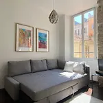 Wehost Clemenceau Sunny Palace 4 Pers 1 Bedroom Apartment *