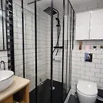 Wehost Clemenceau Sunny Palace 4 Pers 1 Bedroom Apartment *